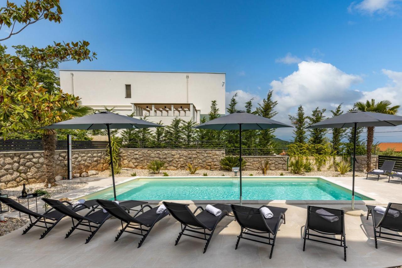 Villa Adriatic, Apartment Rebecca With Heated Swimming Pool, Sew View, Childrens Playground Icici Exterior photo